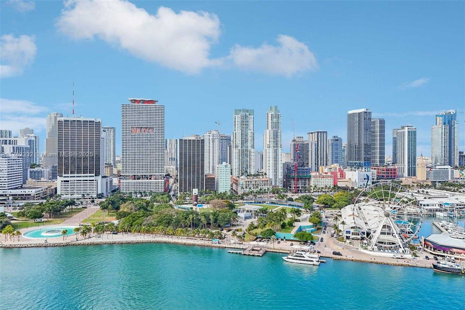 Small Image of 244 BISCAYNE BLVD #2203, Miami Number 66