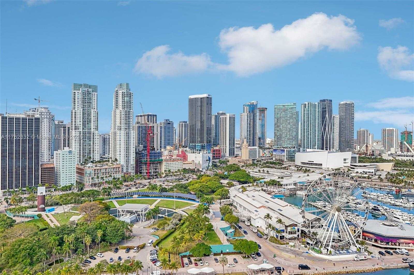 Small Image of 244 BISCAYNE BLVD #2203, Miami Number 67