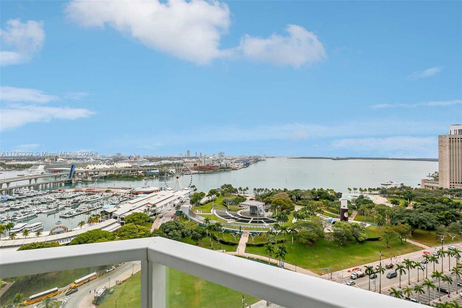Small Image of 244 BISCAYNE BLVD #2203, Miami Number 7