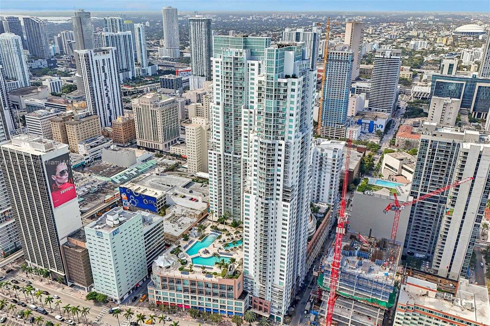 Small Image of 244 BISCAYNE BLVD #2203, Miami Number 74