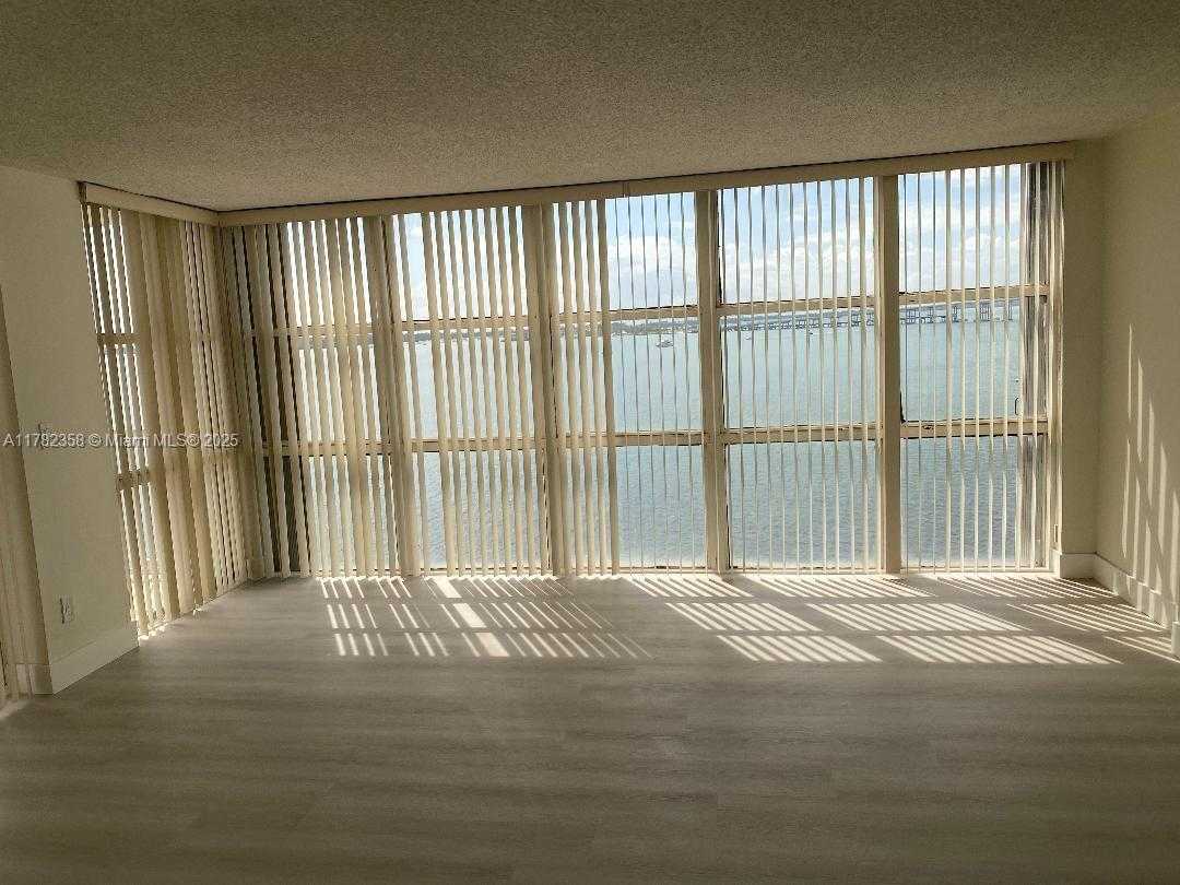 Small Image of 1440 BRICKELL BAY DR #901, Miami Number 13