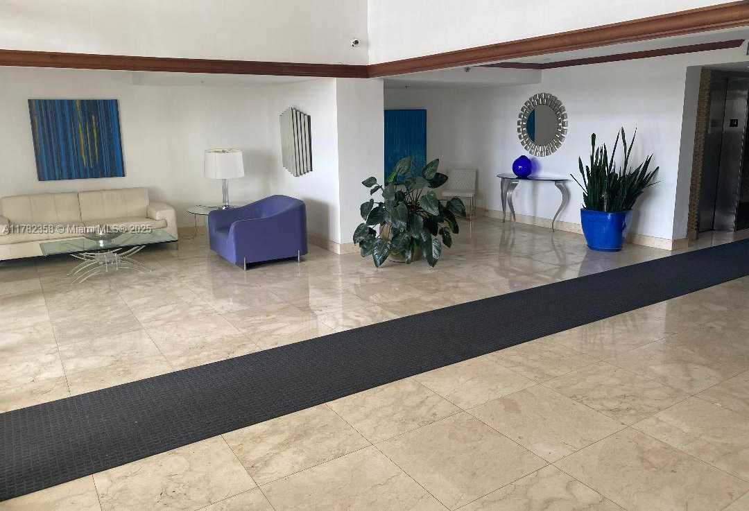 Small Image of 1440 BRICKELL BAY DR #901, Miami Number 3