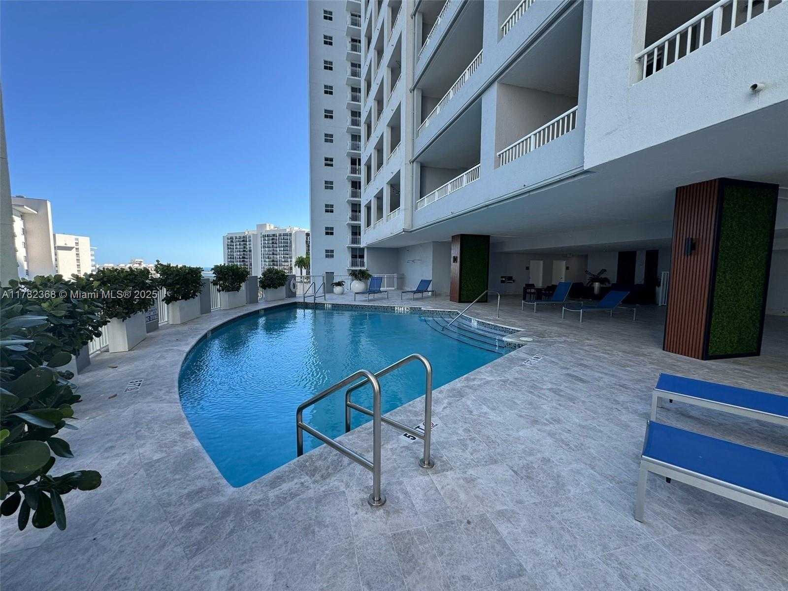 Small Image of 170 SOUTH EAST 14TH ST #1108, Miami Number 23