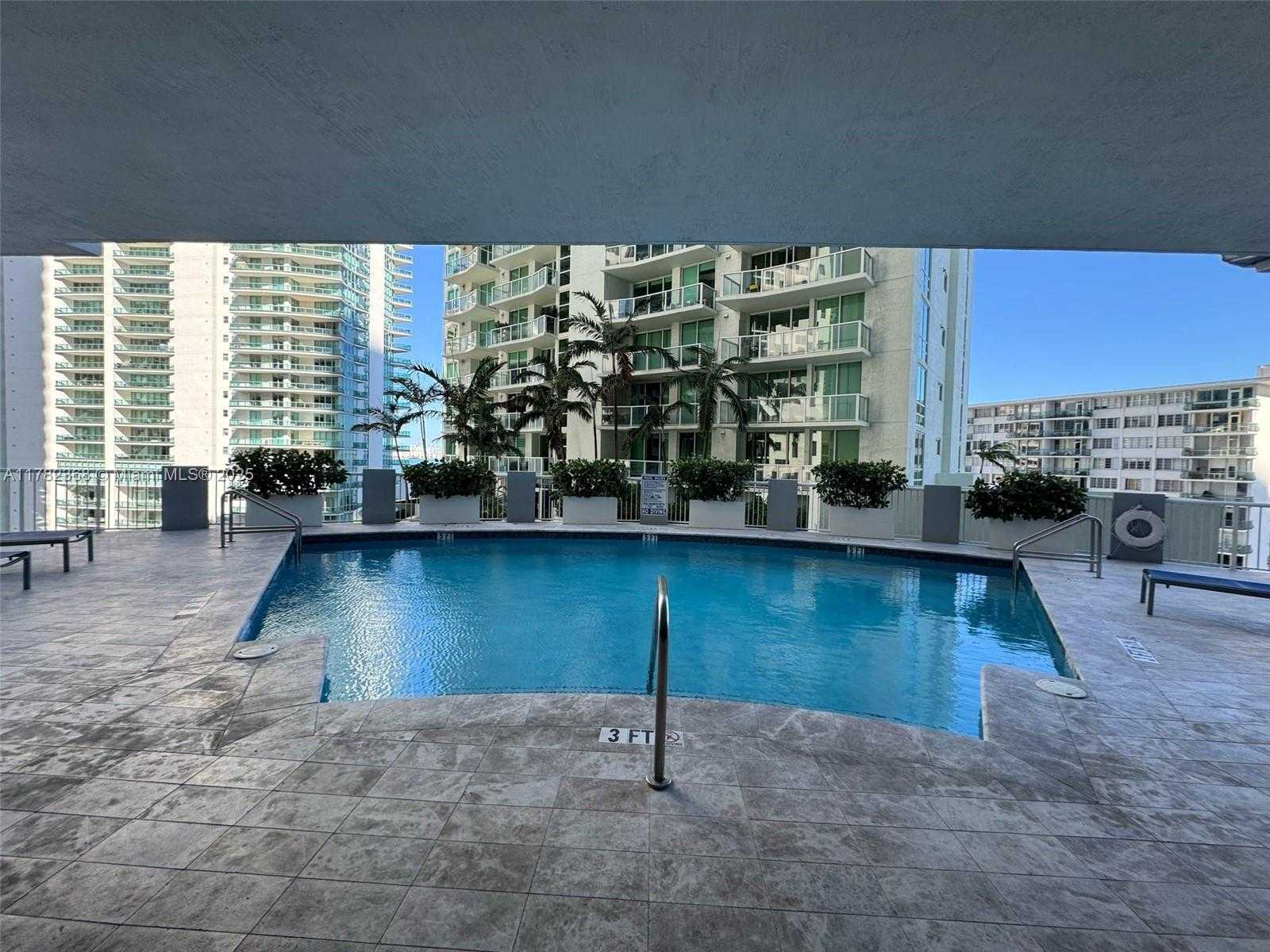 Small Image of 170 SOUTH EAST 14TH ST #1108, Miami Number 25