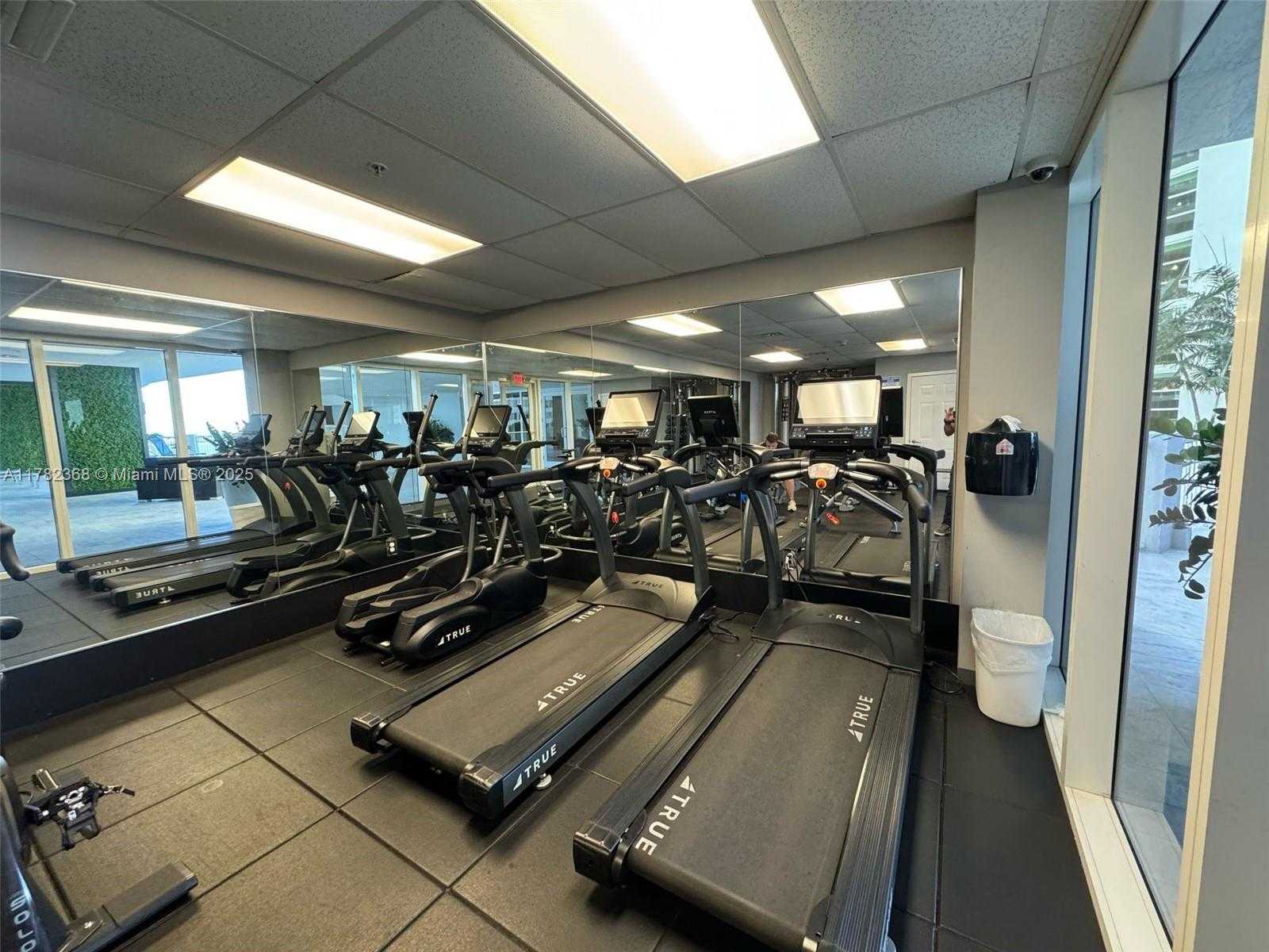 Small Image of 170 SOUTH EAST 14TH ST #1108, Miami Number 26