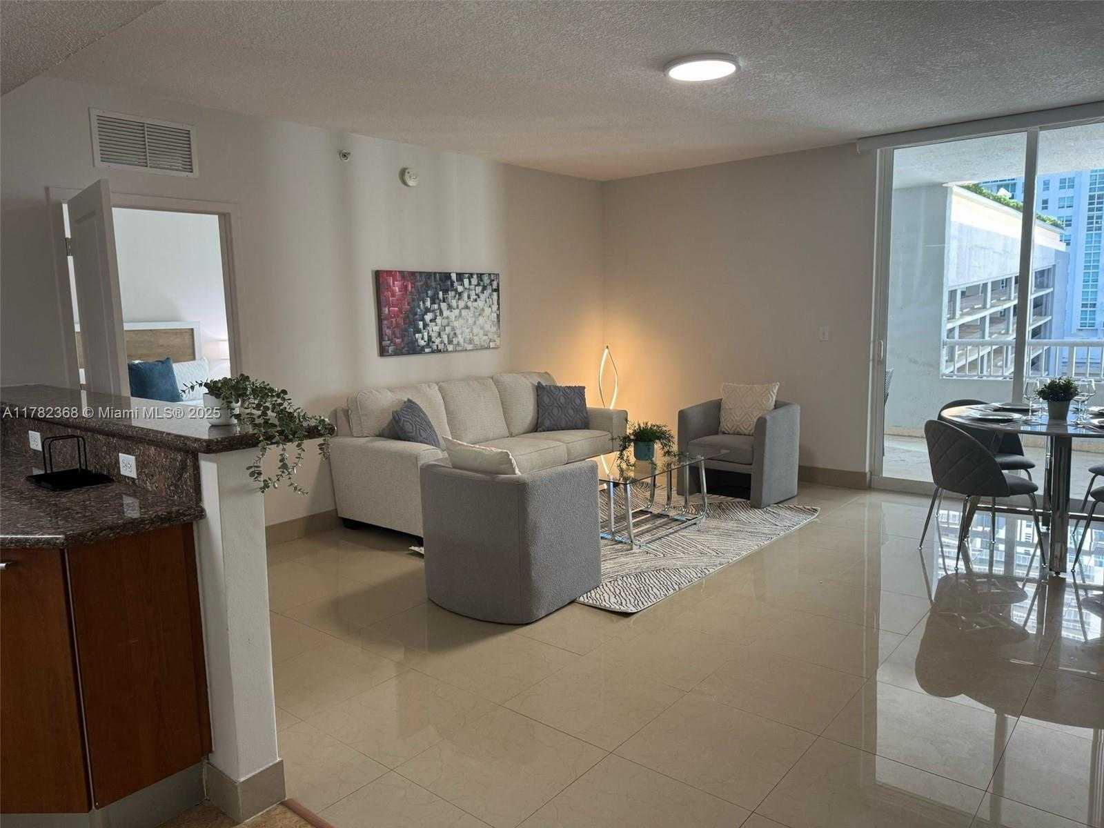 Small Image of 170 SOUTH EAST 14TH ST #1108, Miami Number 4