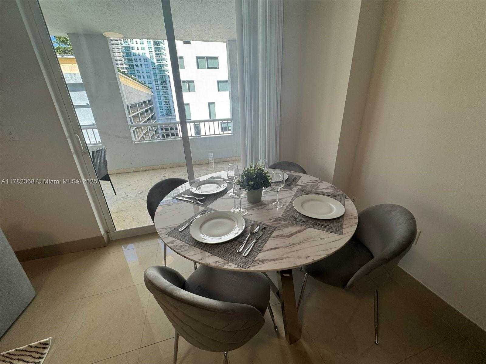 Small Image of 170 SOUTH EAST 14TH ST #1108, Miami Number 7