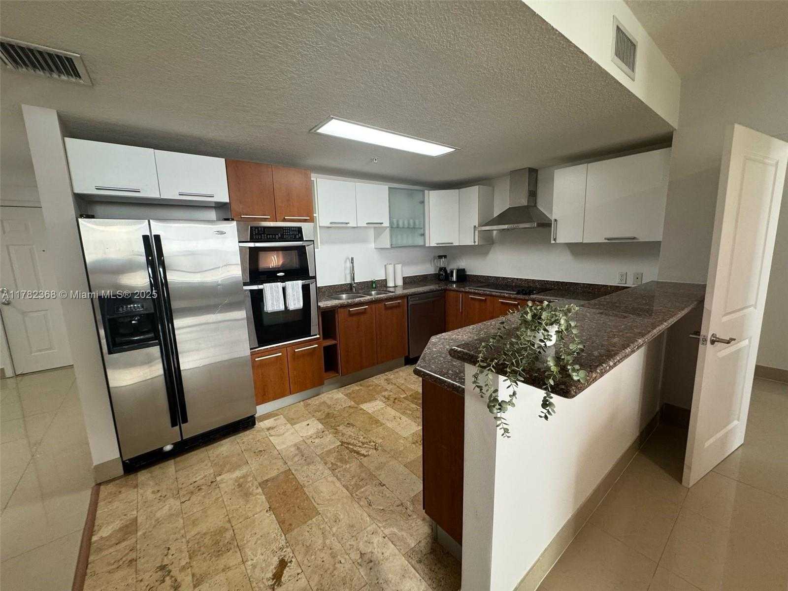 Small Image of 170 SOUTH EAST 14TH ST #1108, Miami Number 8