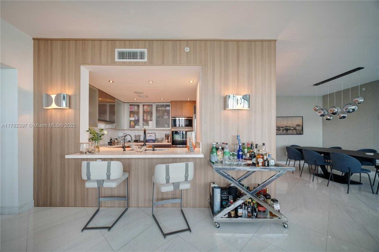 Small Image of 520 WEST AVE #2202, Miami Beach Number 14