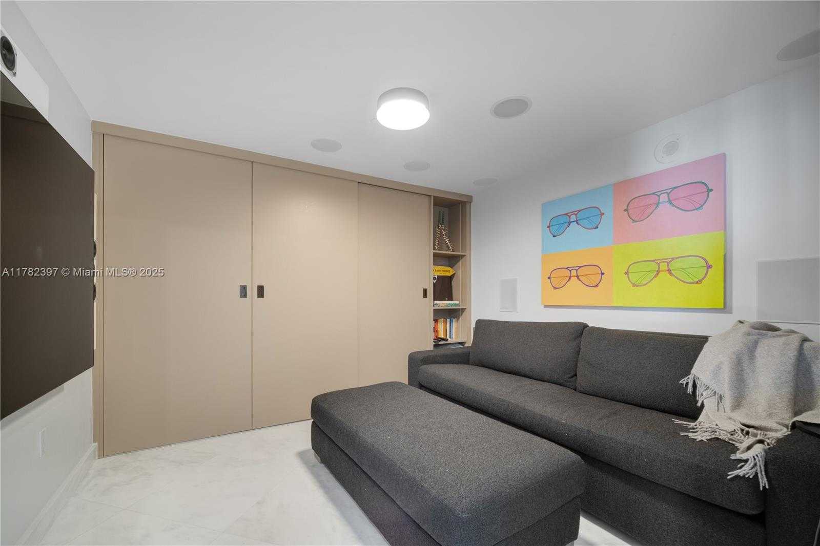 Small Image of 520 WEST AVE #2202, Miami Beach Number 27