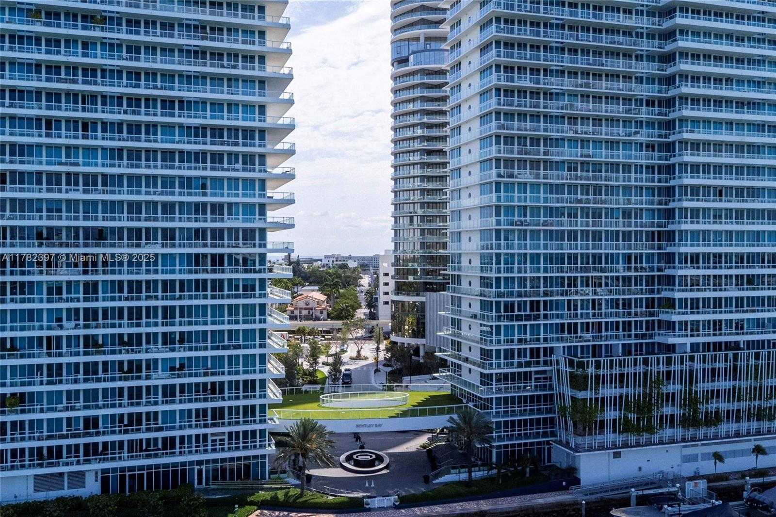 Small Image of 520 WEST AVE #2202, Miami Beach Number 29