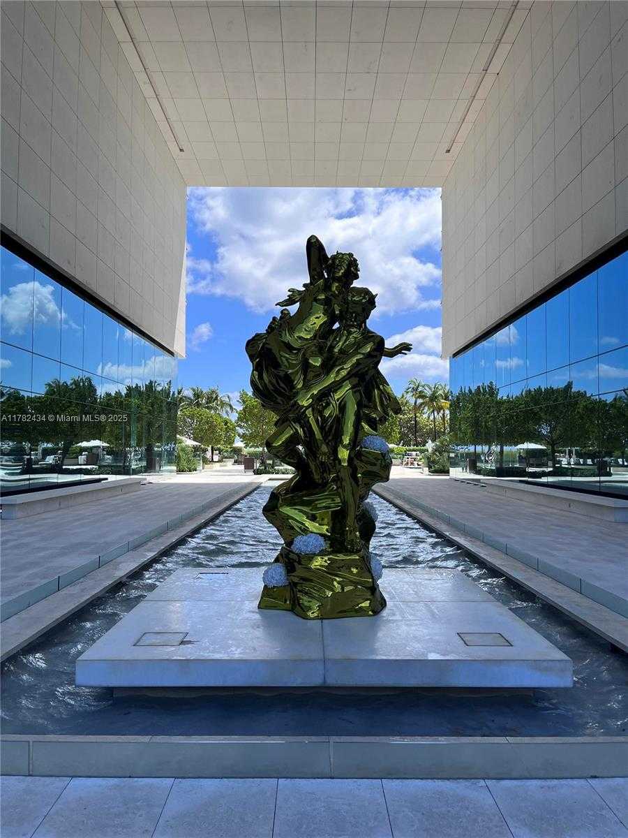 Small Image of 10201 COLLINS AVE #301, Bal Harbour Number 5