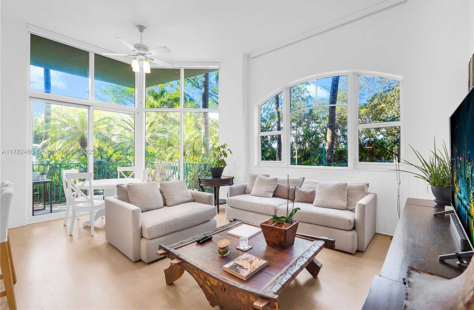 Small Image of 20000 EAST COUNTRY CLUB DR #108, Aventura Number 2