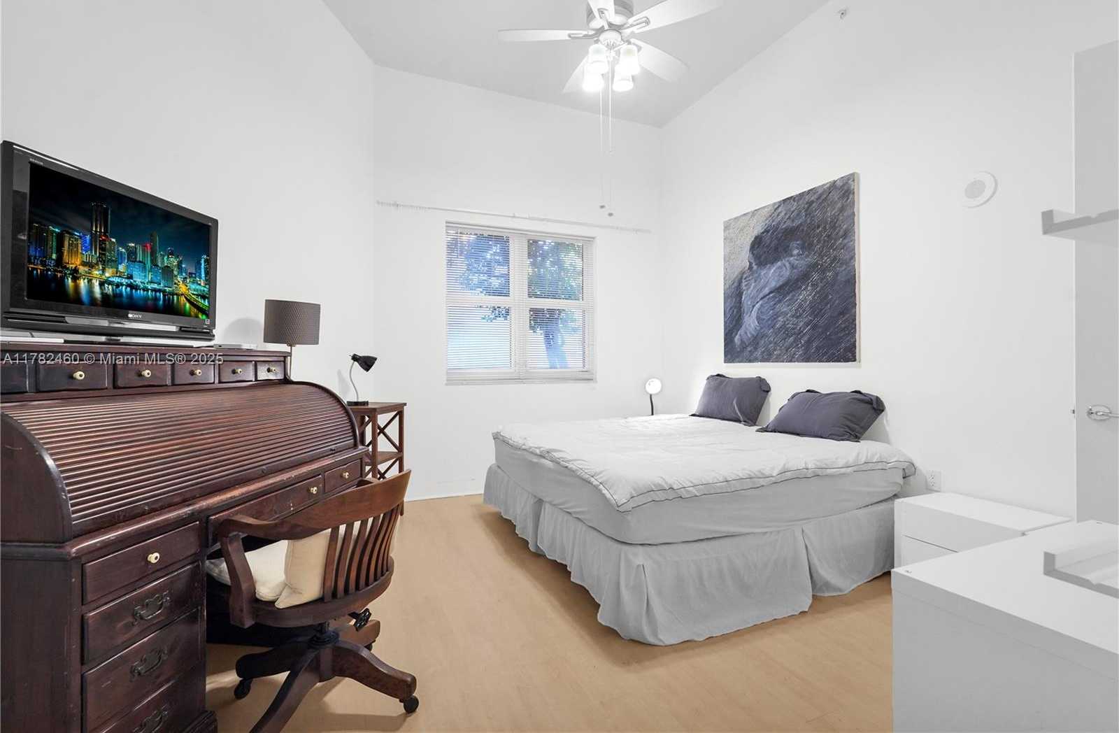 Small Image of 20000 EAST COUNTRY CLUB DR #108, Aventura Number 3