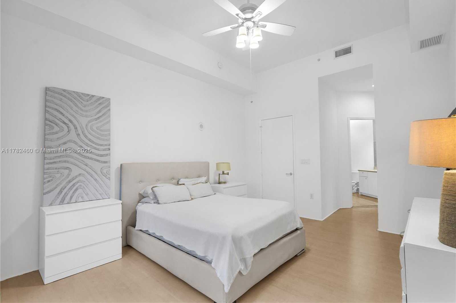 Small Image of 20000 EAST COUNTRY CLUB DR #108, Aventura Number 7