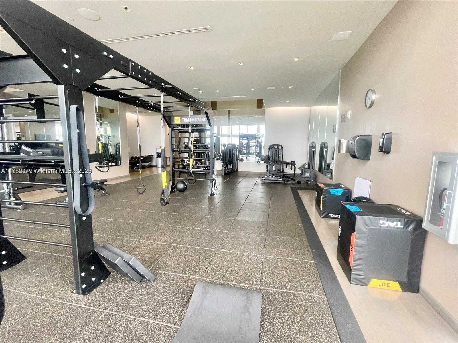 Small Image of 1830 SOUTH OCEAN DR #3309, Hallandale Beach Number 22