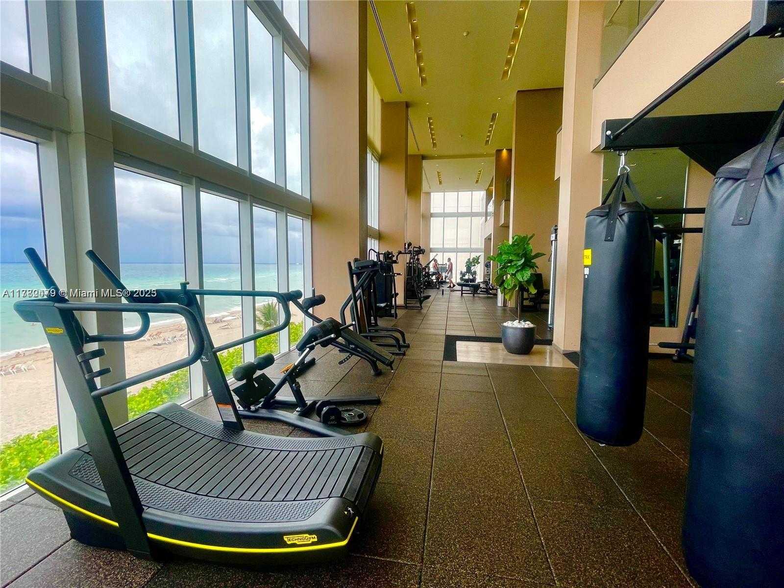 Small Image of 1830 SOUTH OCEAN DR #3309, Hallandale Beach Number 23
