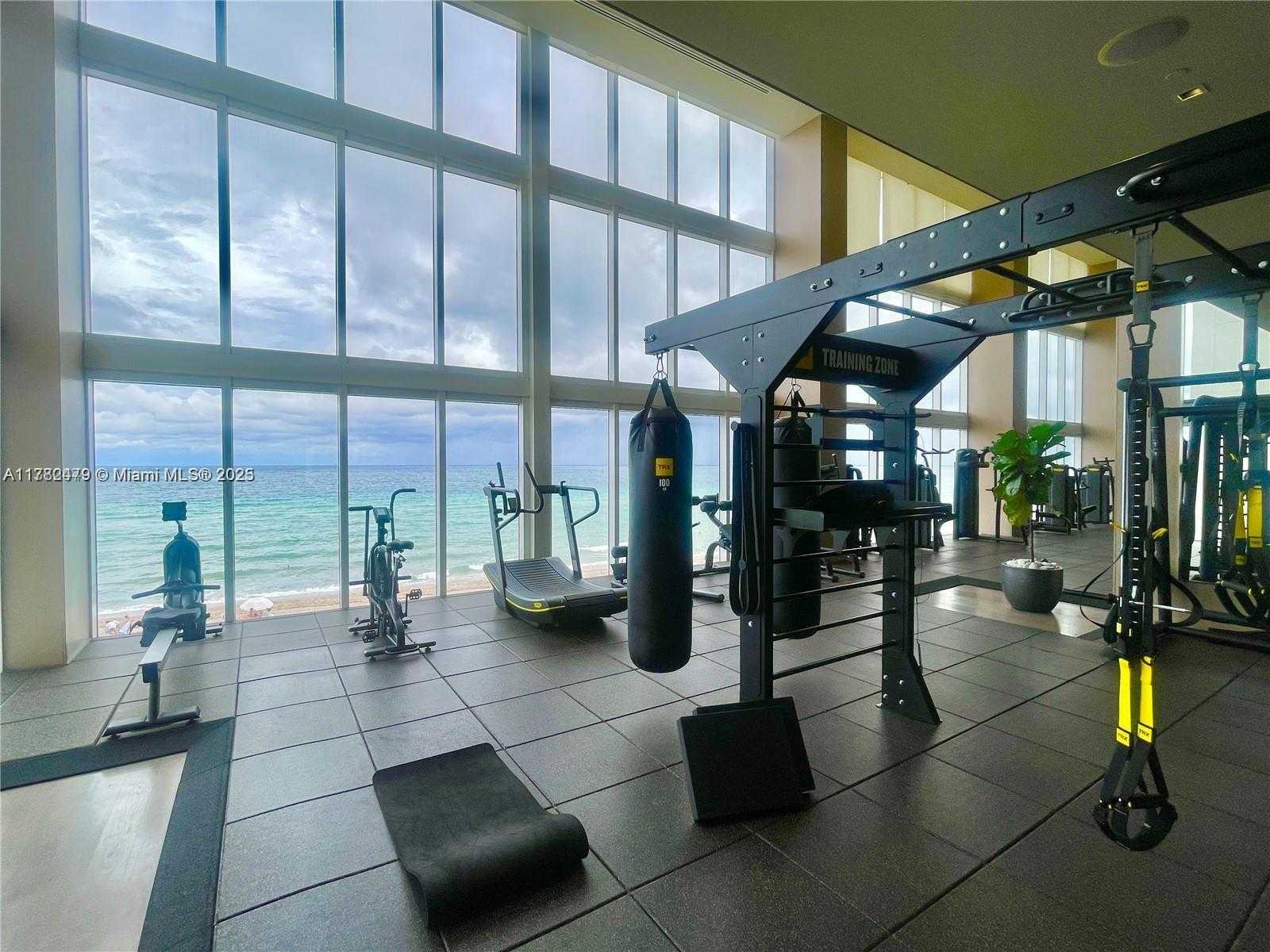 Small Image of 1830 SOUTH OCEAN DR #3309, Hallandale Beach Number 24