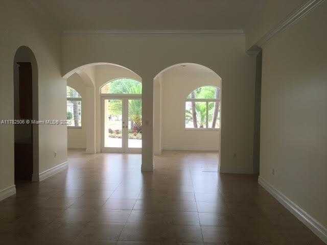 Small Image of 6845 SOUTH WEST 52ND ST, Miami Number 5