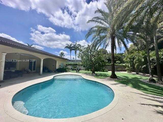 Small Image of 6845 SOUTH WEST 52ND ST, Miami Number 8