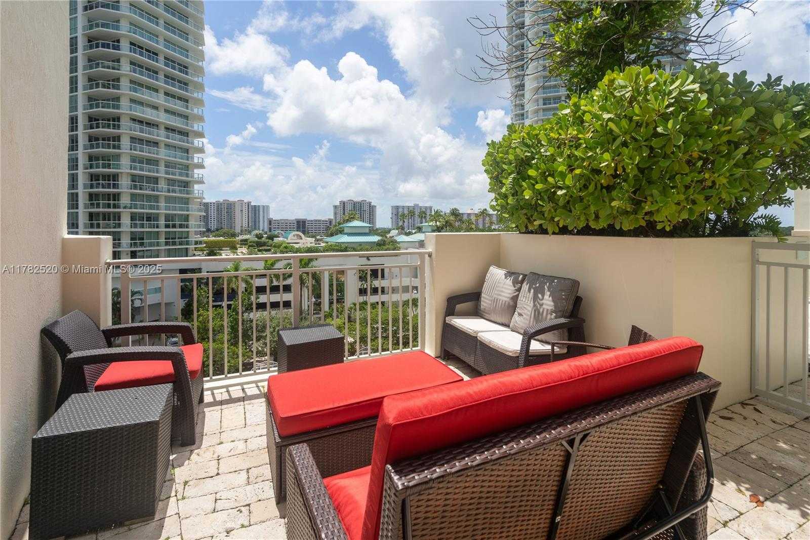 Small Image of 200 SUNNY ISLES BLVD 2504 LANAI #2-504, Sunny Isles Beach Number 27