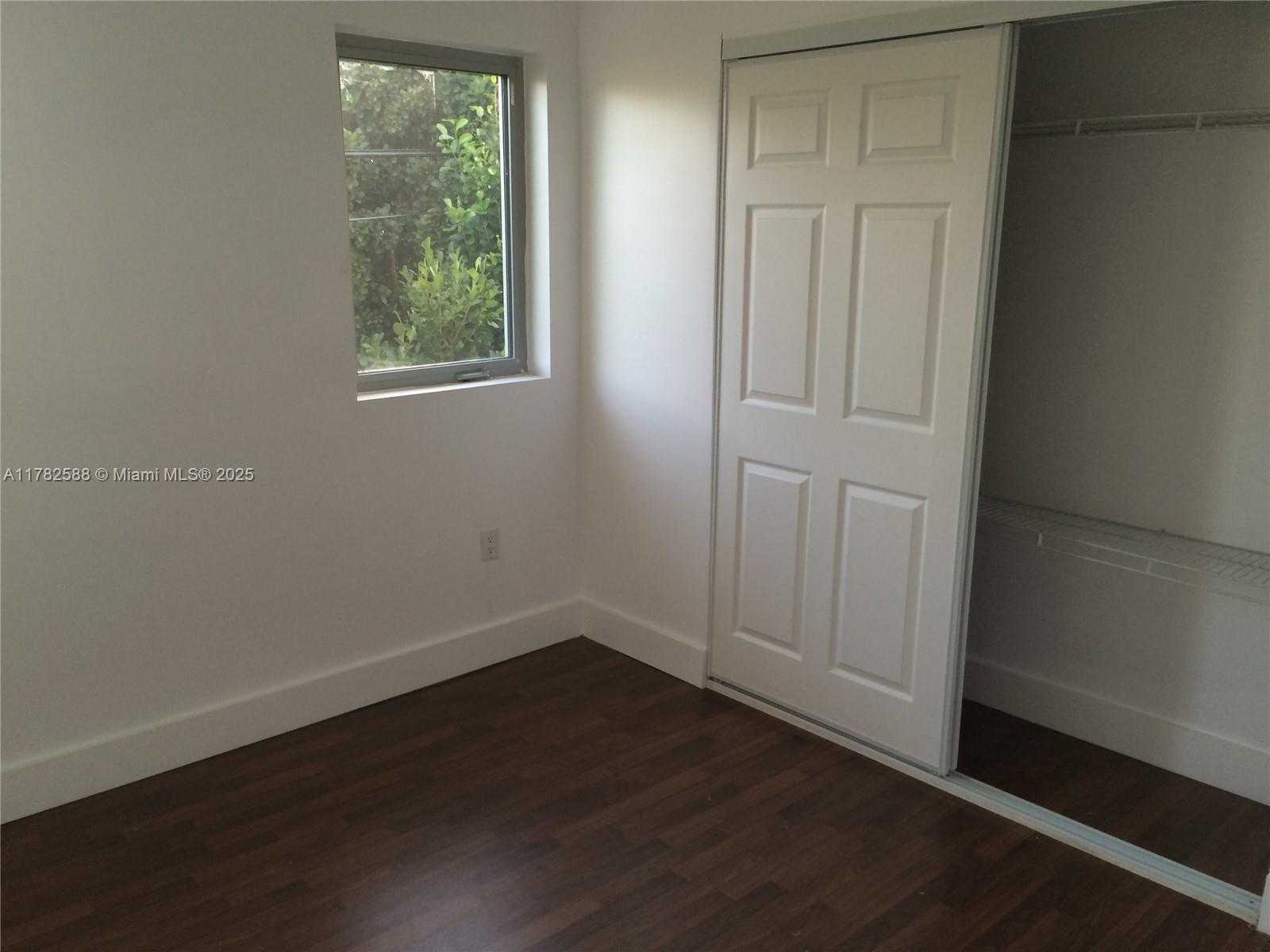 Small Image of 7025 RUE GRANVILLE #3, Miami Beach Number 12