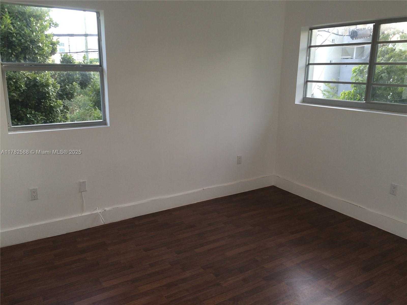 Small Image of 7025 RUE GRANVILLE #3, Miami Beach Number 18