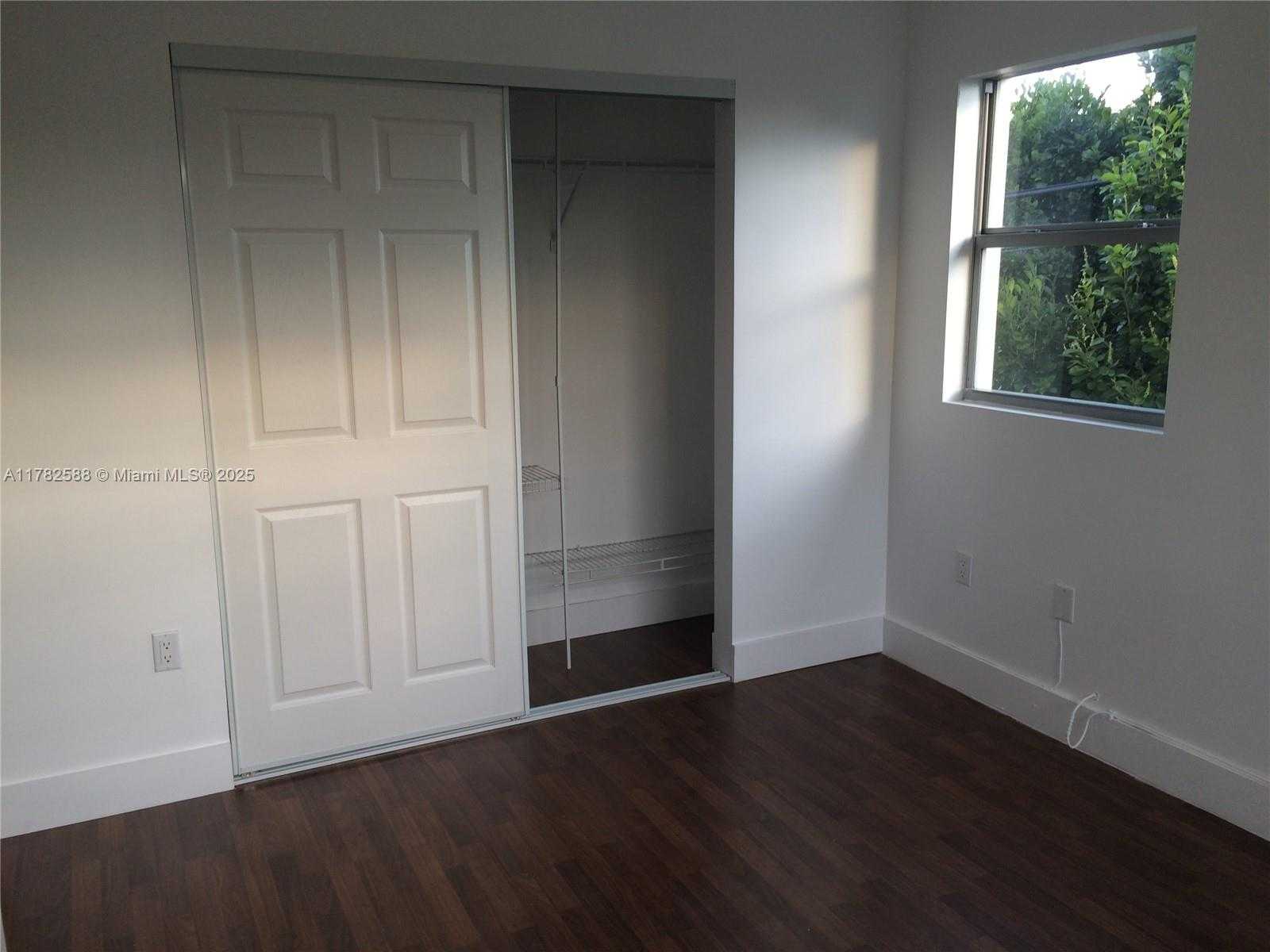 Small Image of 7025 RUE GRANVILLE #3, Miami Beach Number 19