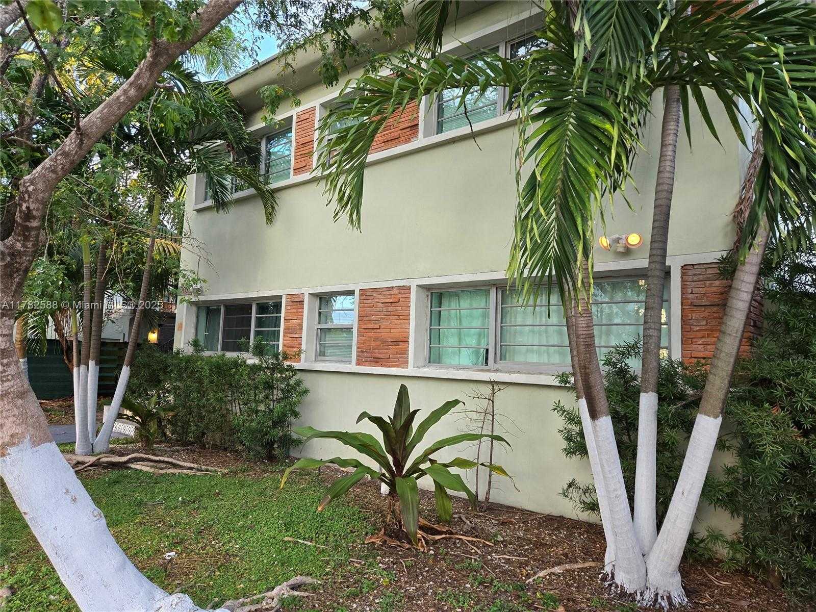 Small Image of 7025 RUE GRANVILLE #3, Miami Beach Number 2
