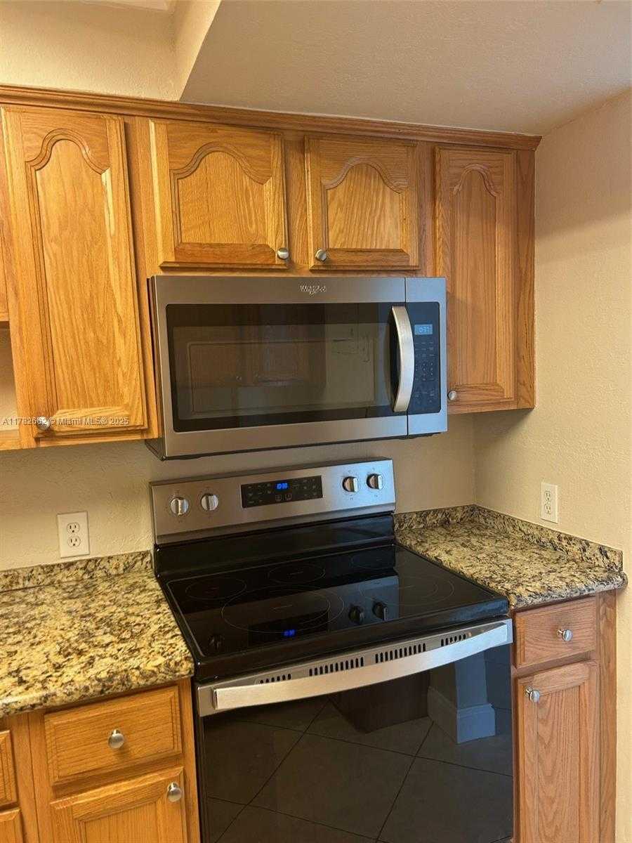 Small Image of 20400 WEST COUNTRY CLUB DR #812, Aventura Number 10