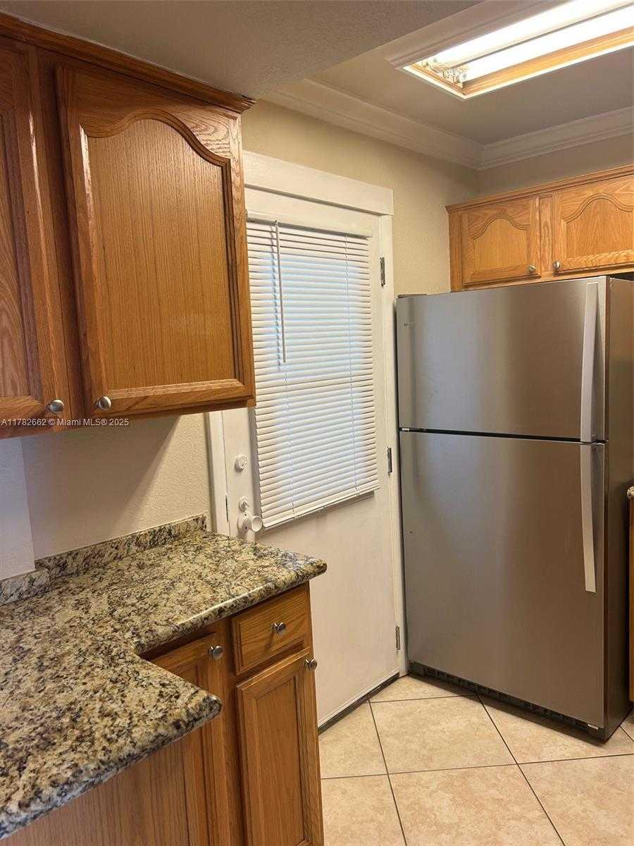 Small Image of 20400 WEST COUNTRY CLUB DR #812, Aventura Number 11