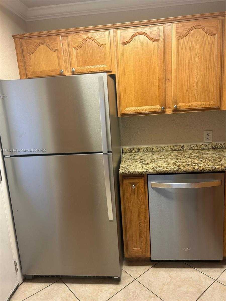 Small Image of 20400 WEST COUNTRY CLUB DR #812, Aventura Number 9