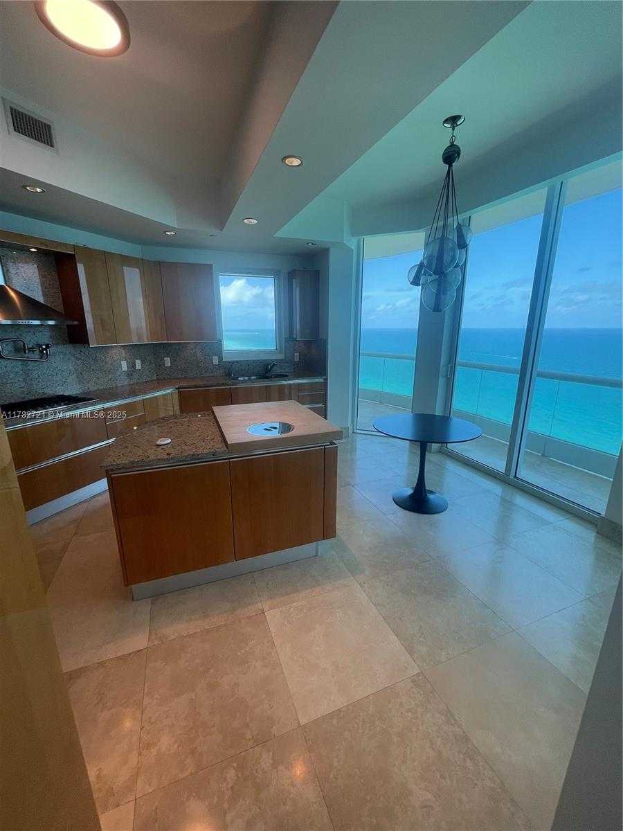 Small Image of 16047 COLLINS #3002, Sunny Isles Beach Number 10