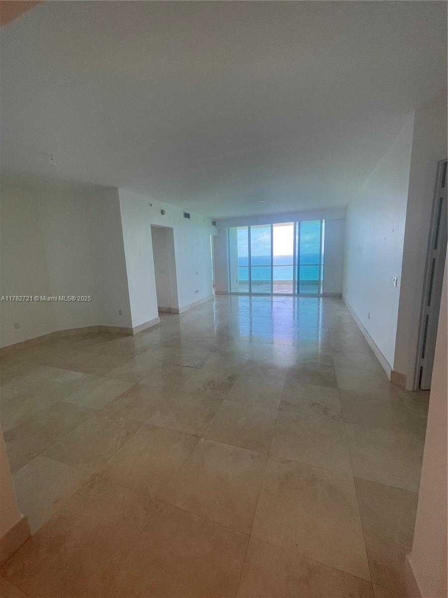 Small Image of 16047 COLLINS #3002, Sunny Isles Beach Number 3