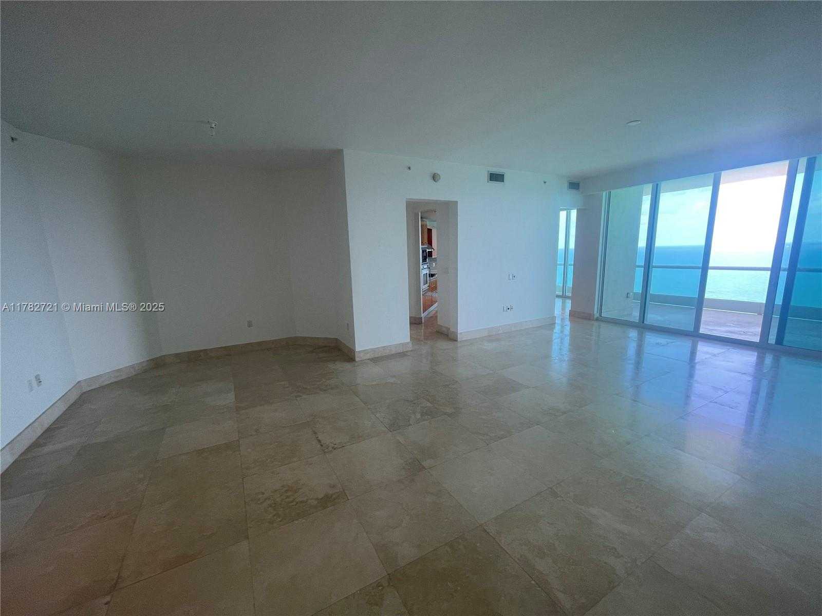 Small Image of 16047 COLLINS #3002, Sunny Isles Beach Number 4