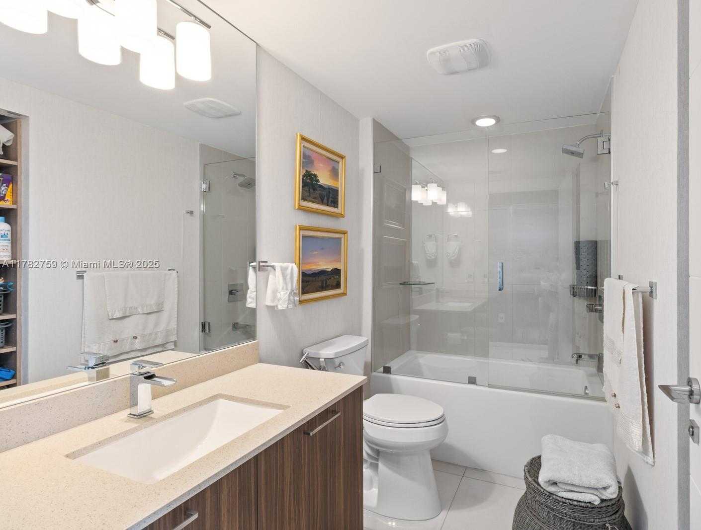Small Image of 5300 PASEO BLVD #502, Doral Number 8