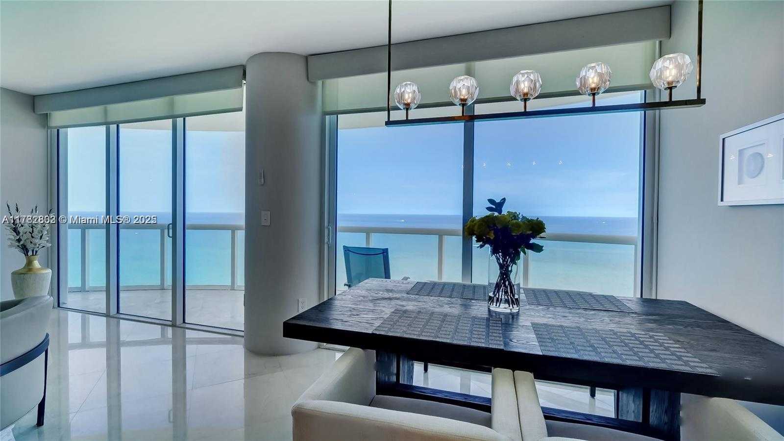 Small Image of 6365 COLLINS AVE #3802, Miami Beach Number 4