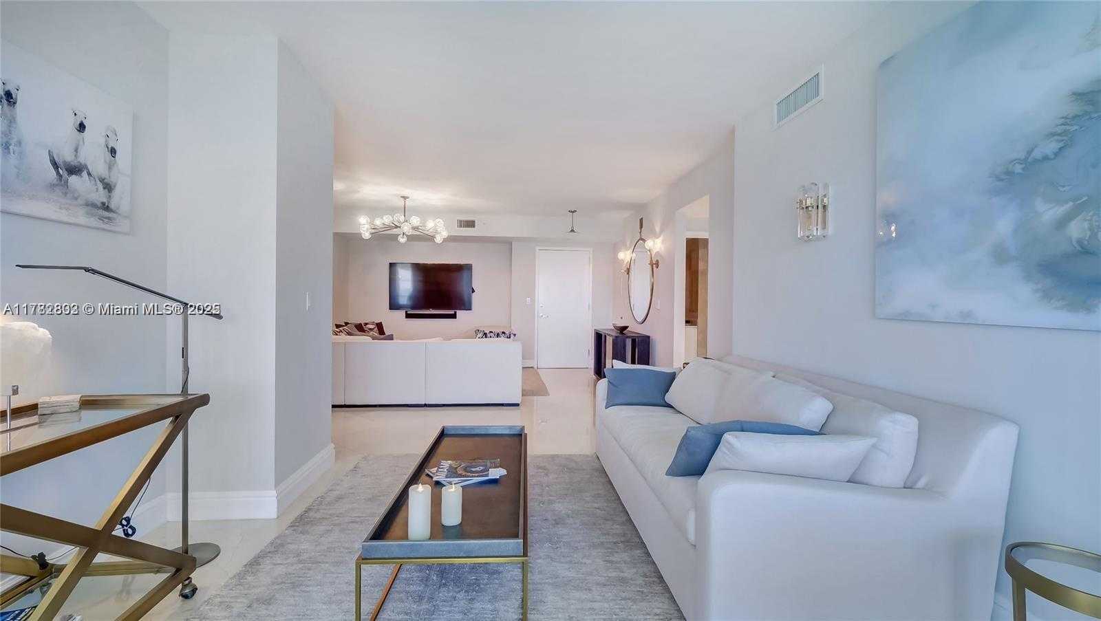 Small Image of 6365 COLLINS AVE #3802, Miami Beach Number 8