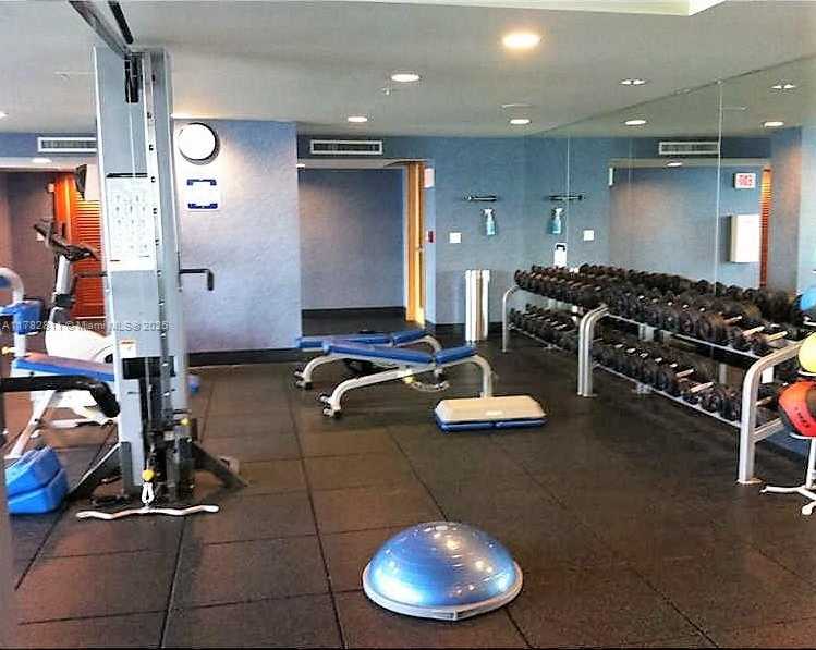 Small Image of 7900 HARBOR ISLAND DR #702, North Bay Village Number 21