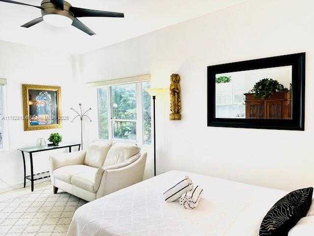 Small Image of 255 WEST 24TH ST #307, Miami Beach Number 3