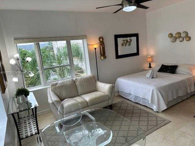 Small Image of 255 WEST 24TH ST #307, Miami Beach Number 6