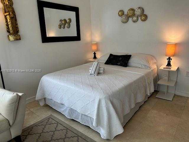Small Image of 255 WEST 24TH ST #307, Miami Beach Number 9