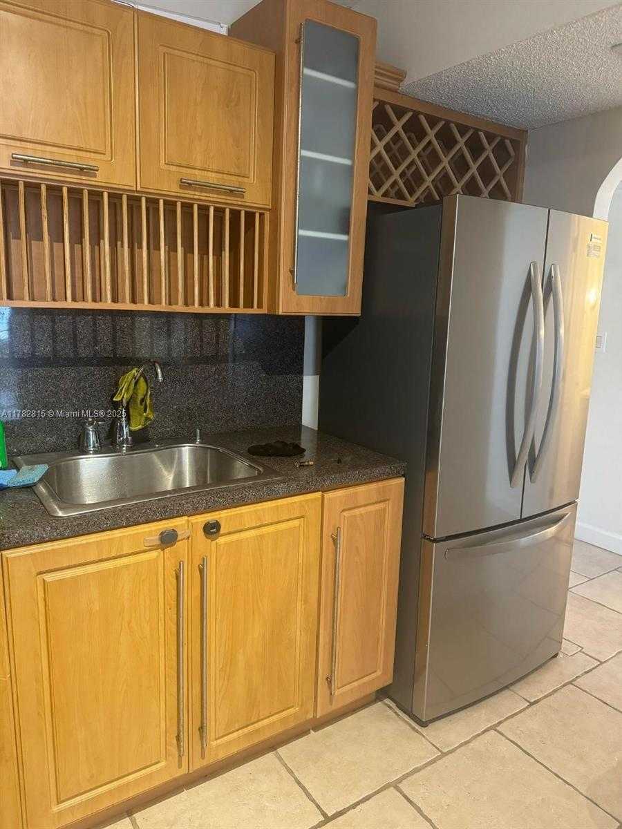 Small Image of 2025 NORTH EAST 164TH ST #307, North Miami Beach Number 8