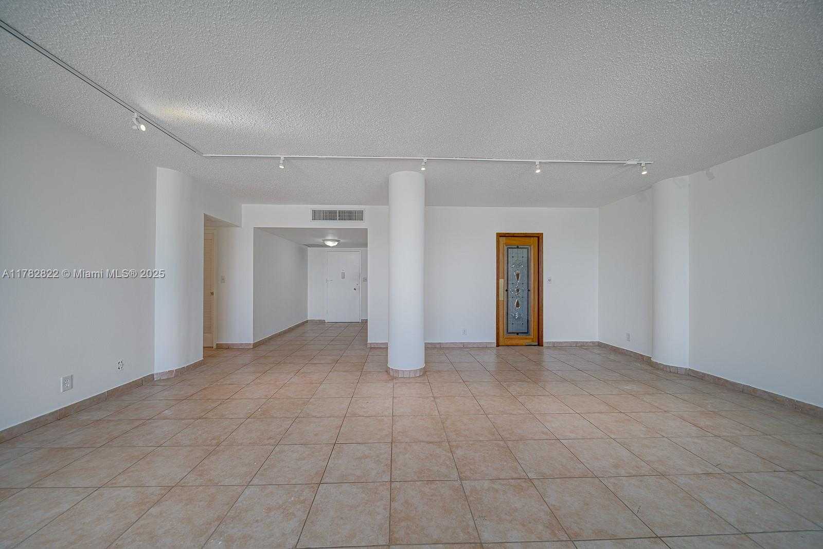 Small Image of 900 BAY DR #303, Miami Beach Number 11