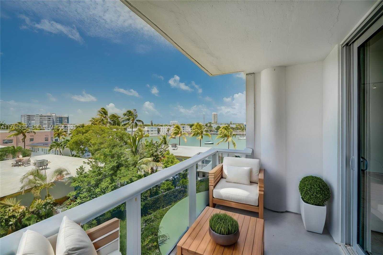 Small Image of 900 BAY DR #303, Miami Beach Number 2