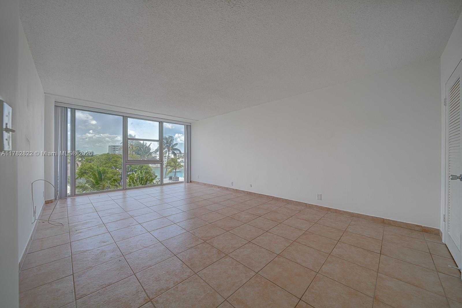Small Image of 900 BAY DR #303, Miami Beach Number 21