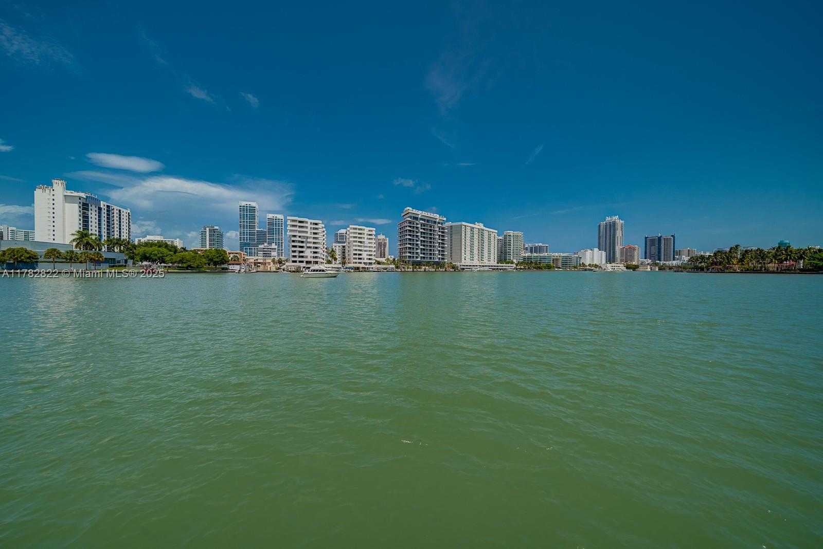 Small Image of 900 BAY DR #303, Miami Beach Number 38