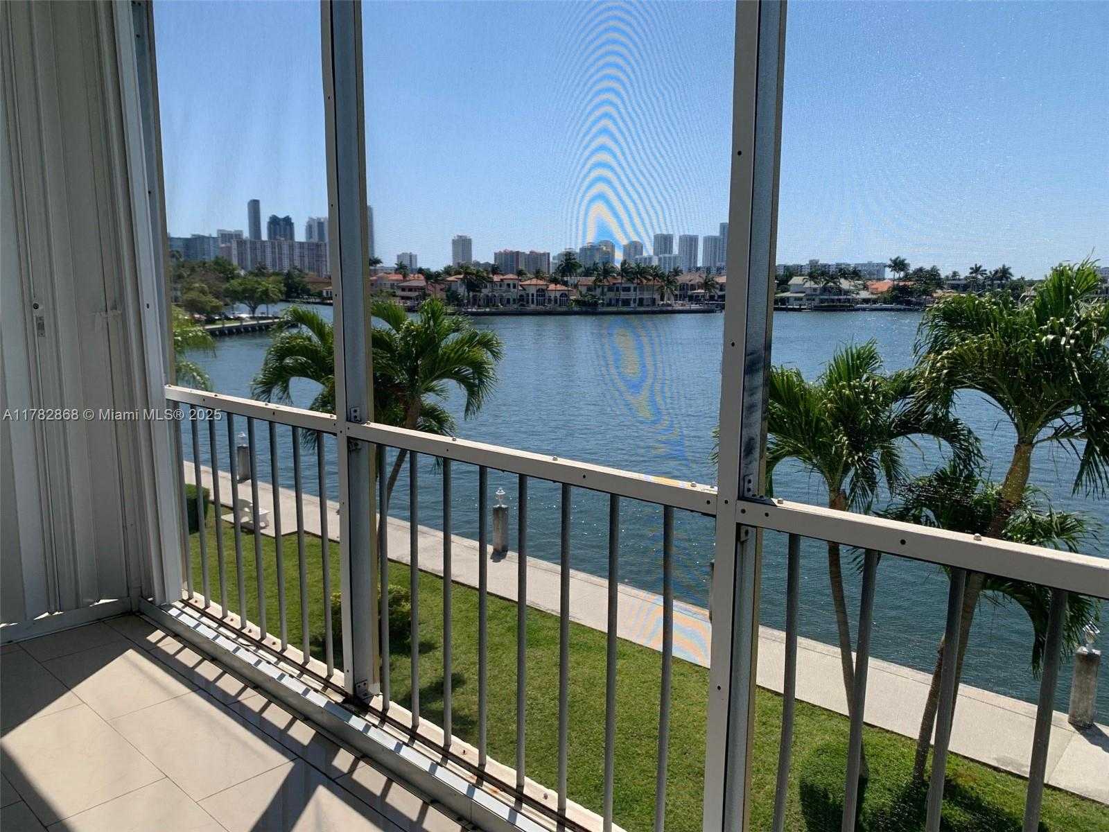Small Image of 3010 MARCOS DR #R304, Aventura Number 11