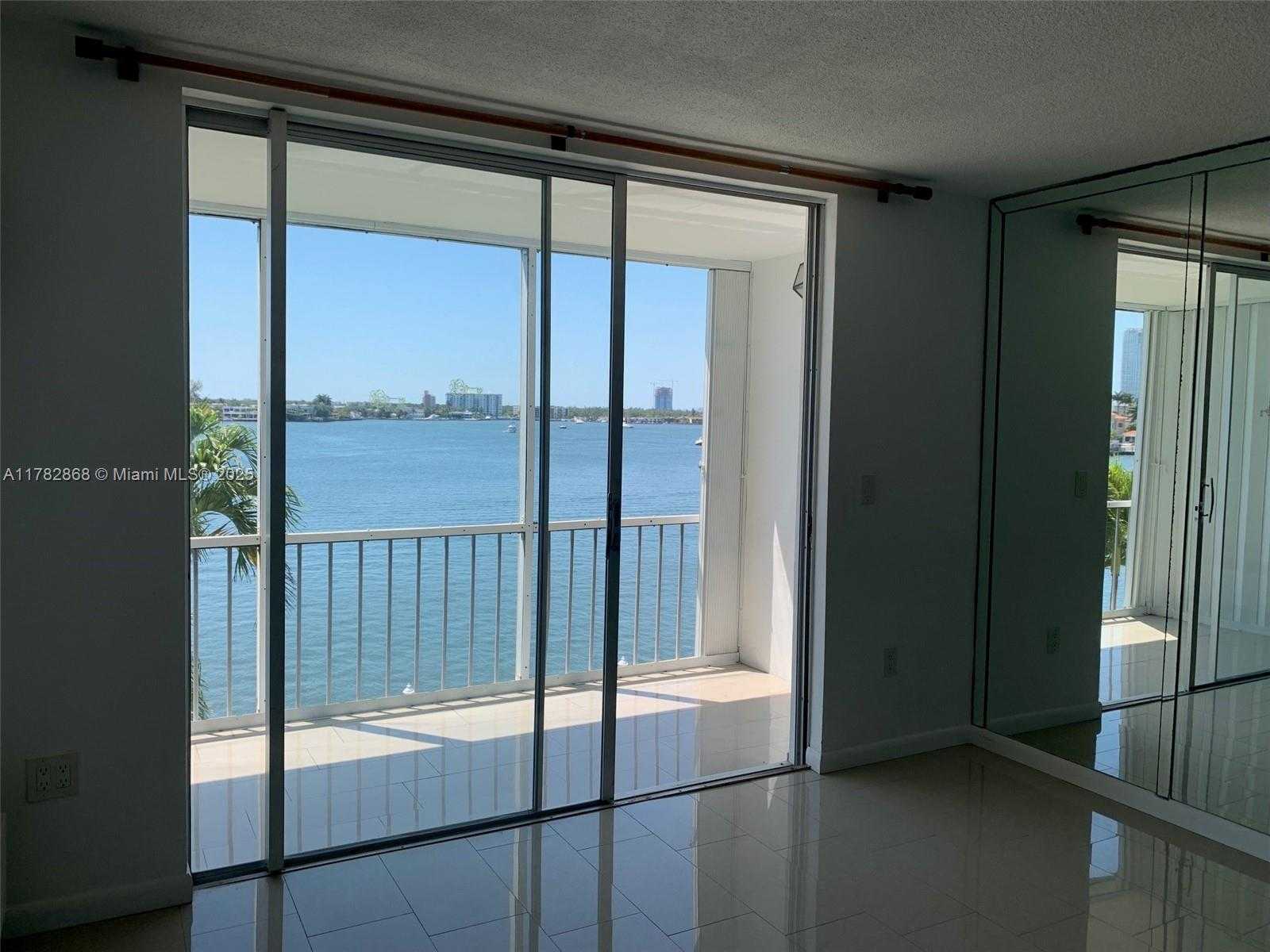 Small Image of 3010 MARCOS DR #R304, Aventura Number 8