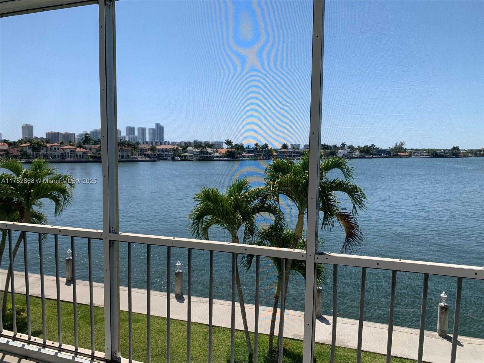 Small Image of 3010 MARCOS DR #R304, Aventura Number 9